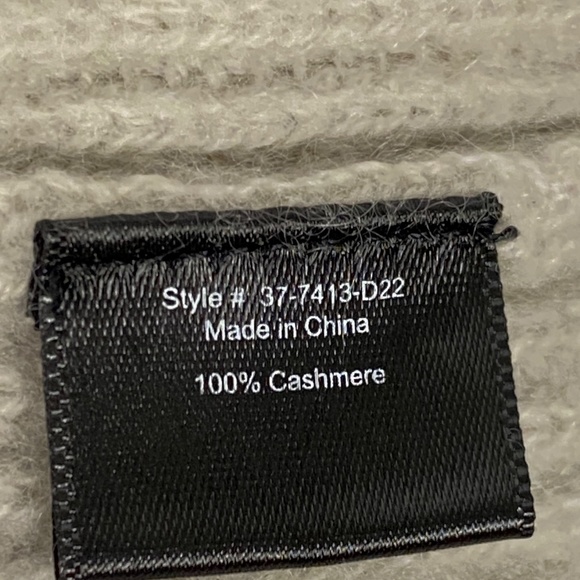 Jenni Kayne Cashmere zip sweater size large color: oatmeal/ beige - Picture 6 of 15